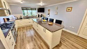 Photo 16- click for photo gallery